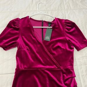 Women’s short sleeve stretch velour dress, NWT size S